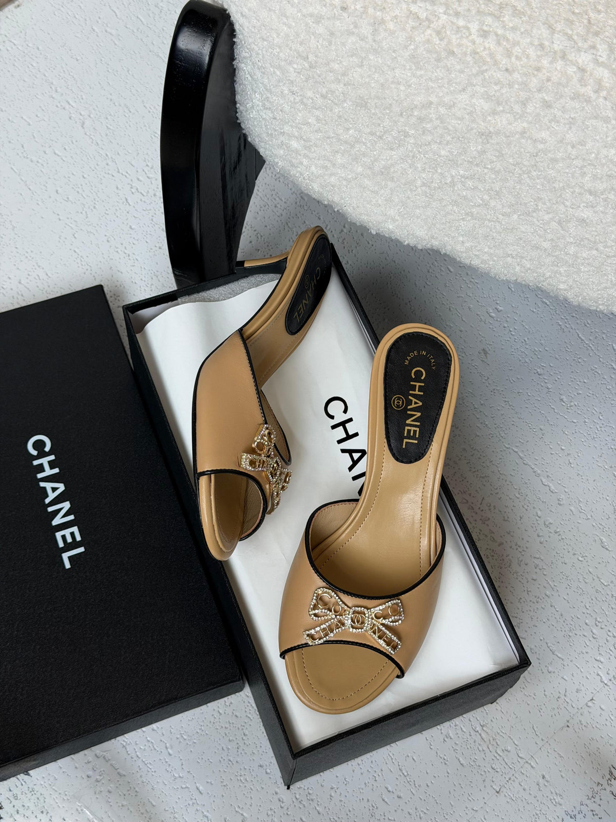 CHANEL Bowknot Rhinestone Mid Heel Mule