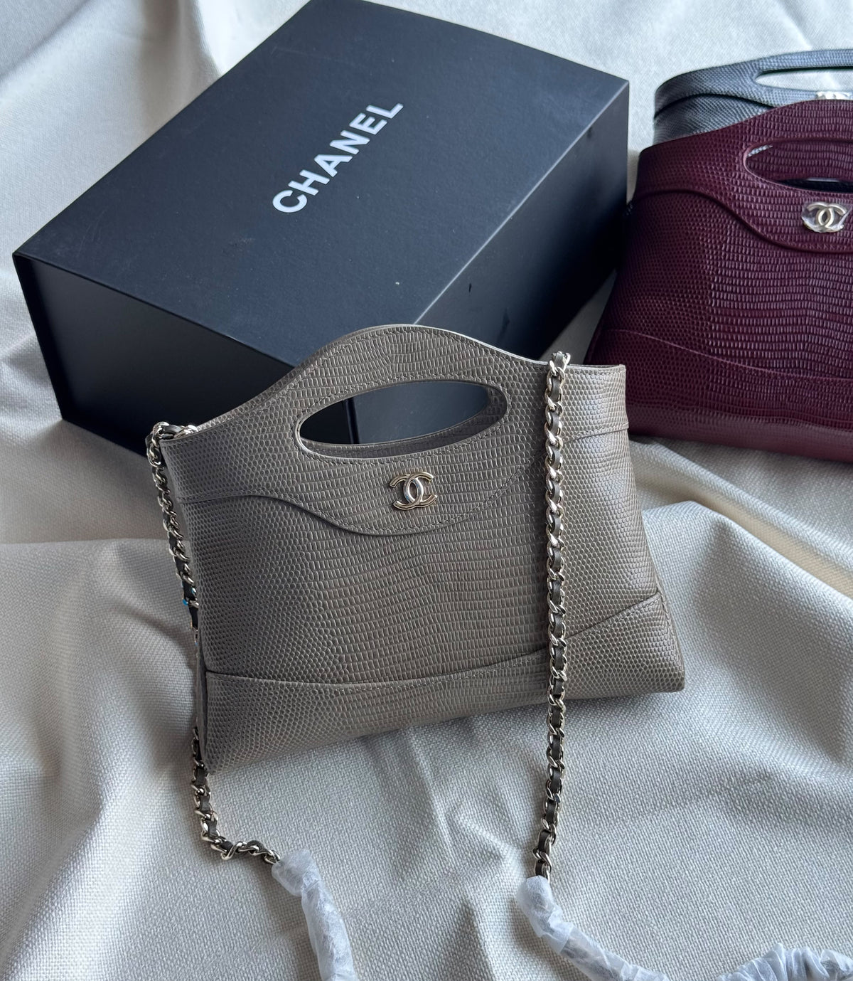 CHANEL 31 Nano Shopping Bag 20cm