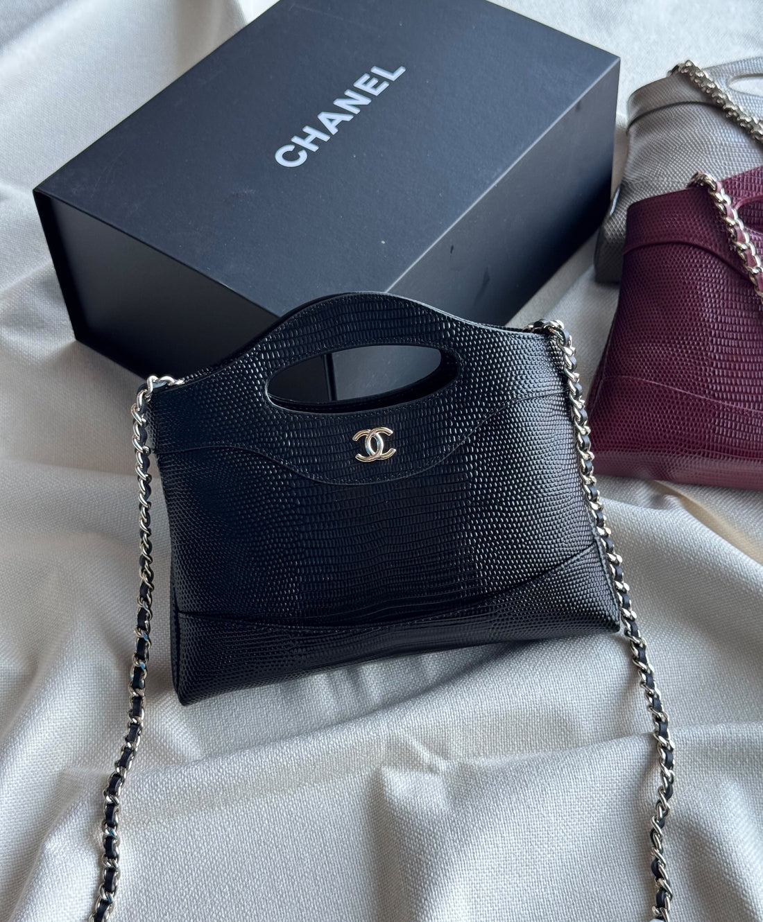 CHANEL 31 Nano Shopping Bag 20cm