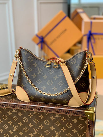 Louis Vuitton Boulogne 27cm