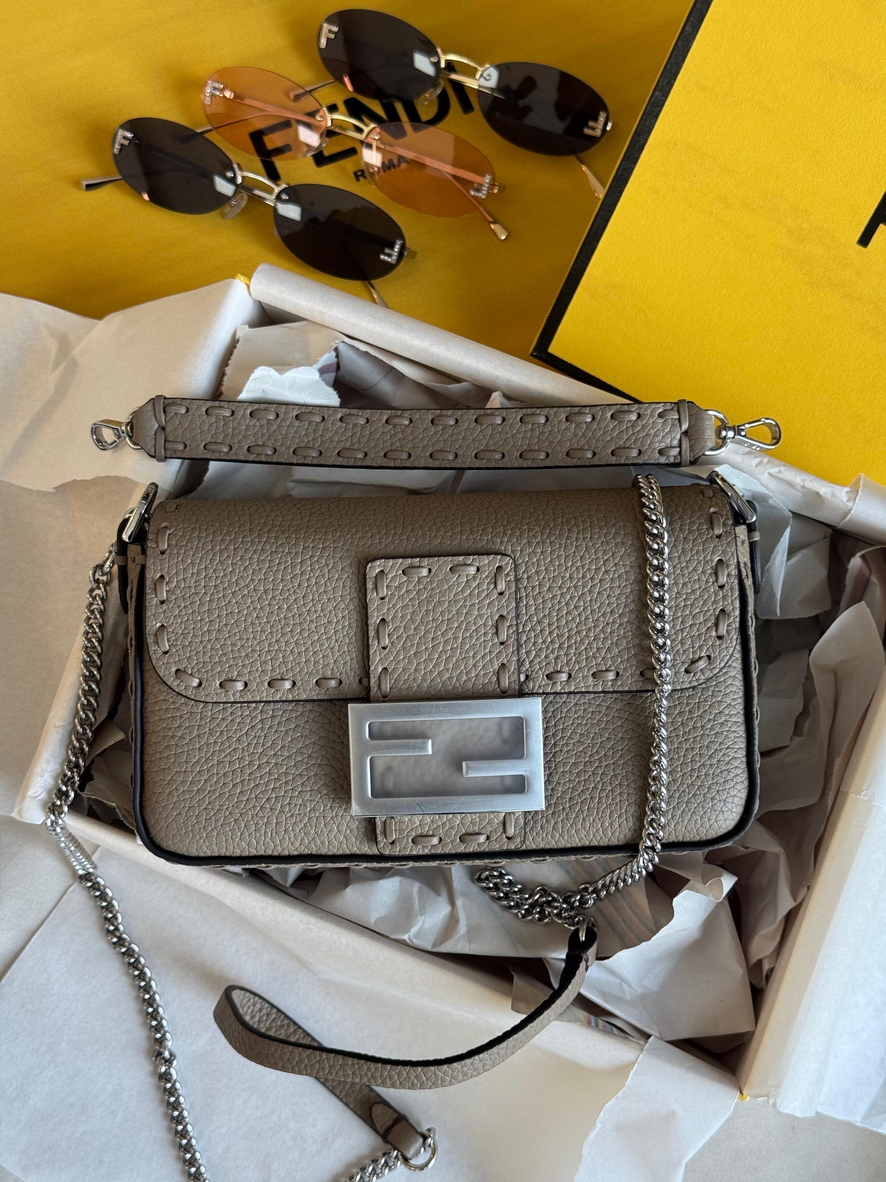 Fendi baguette mini cuoio
