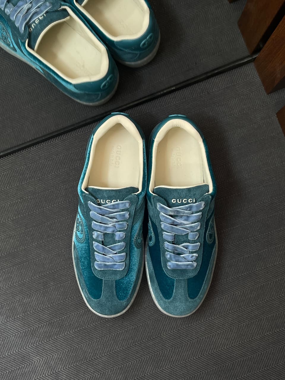 Gucci G75 sneaker velvet