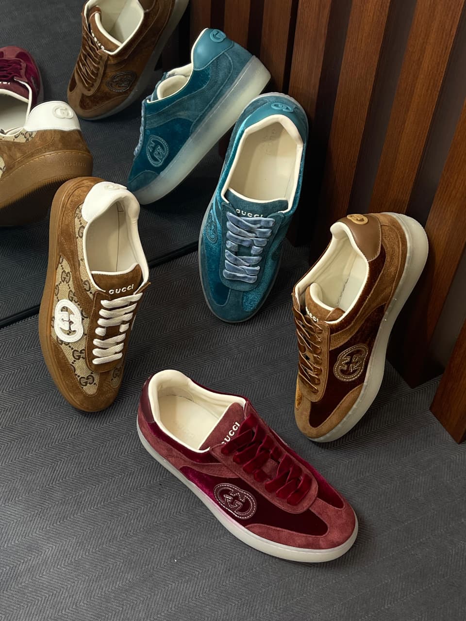Gucci G75 sneaker velvet