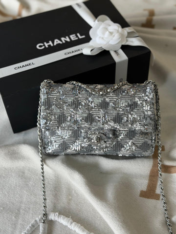 Chanel sequin classic small 20cm