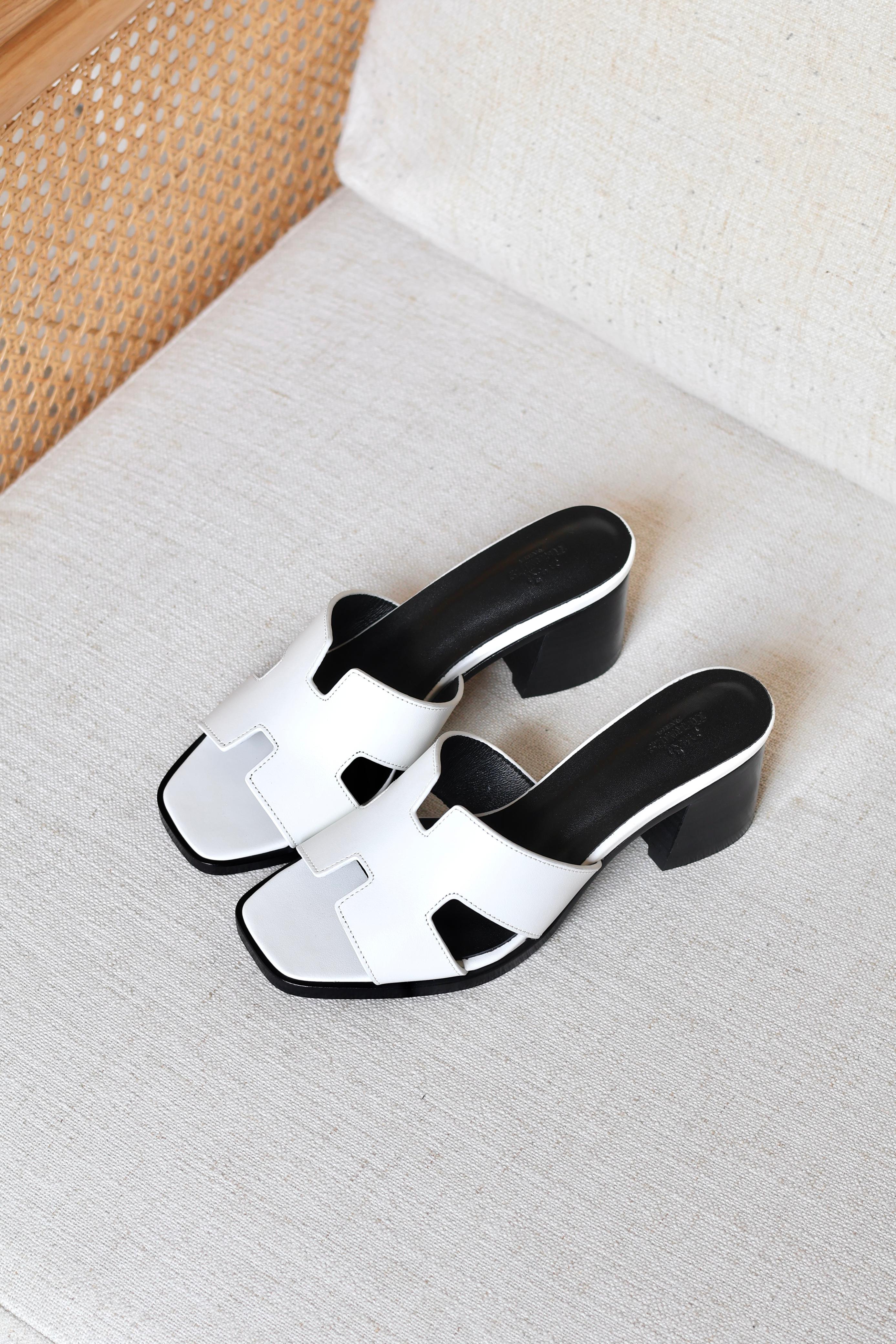 Hermes Oasis Sandal