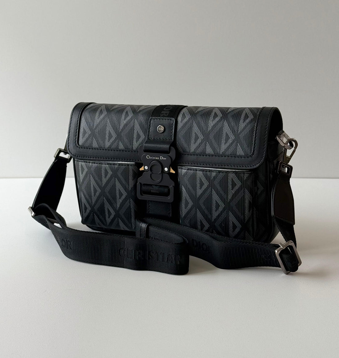 Dior Hit the Road Bag