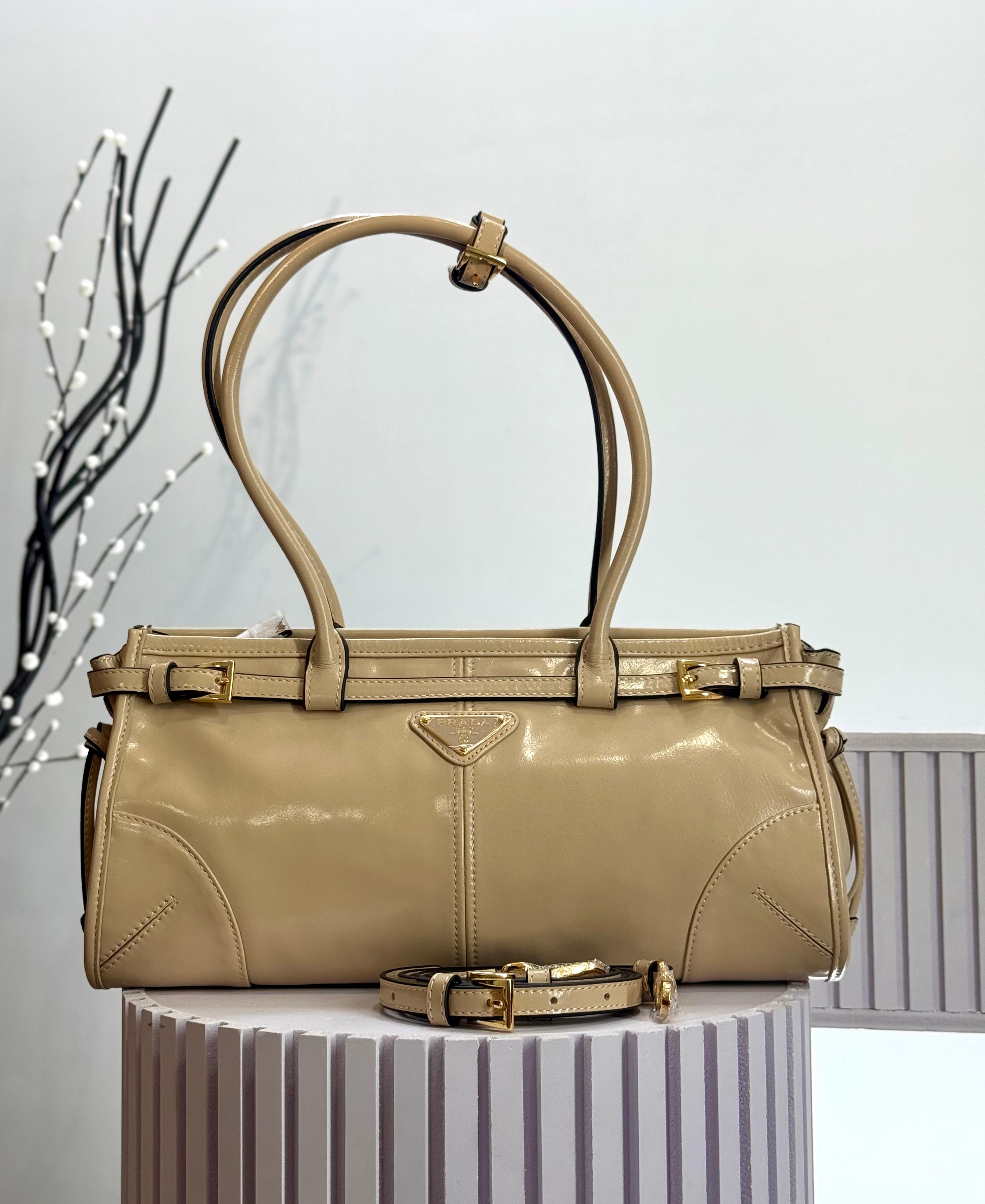 Prada Bonnie Medium