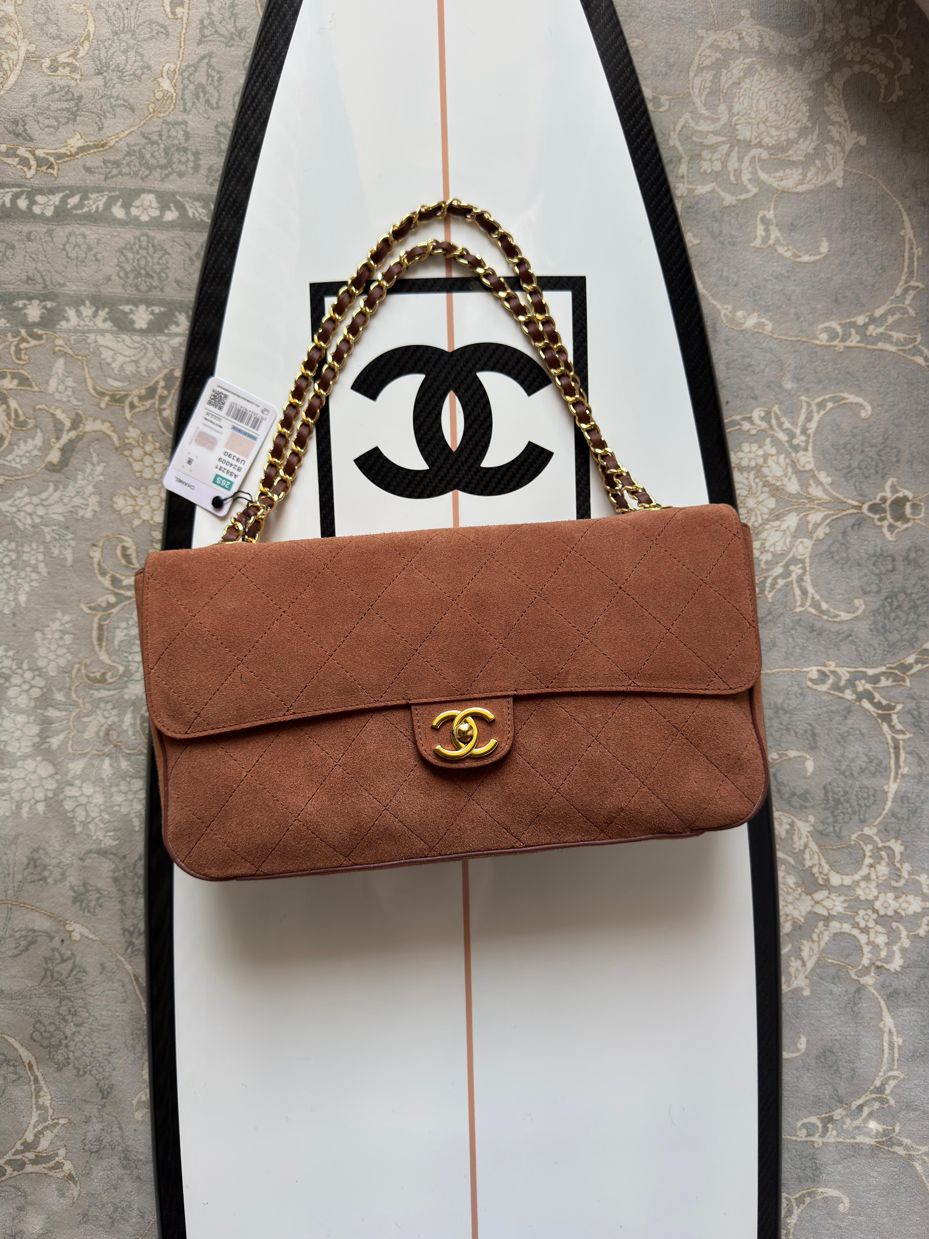 Chanel Maxi Flapbag