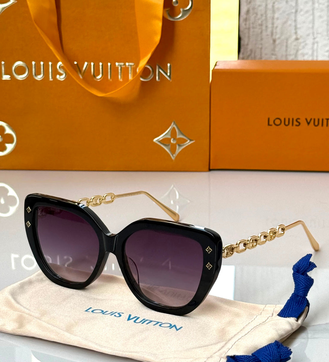 Louis Vuitton Cat -eye