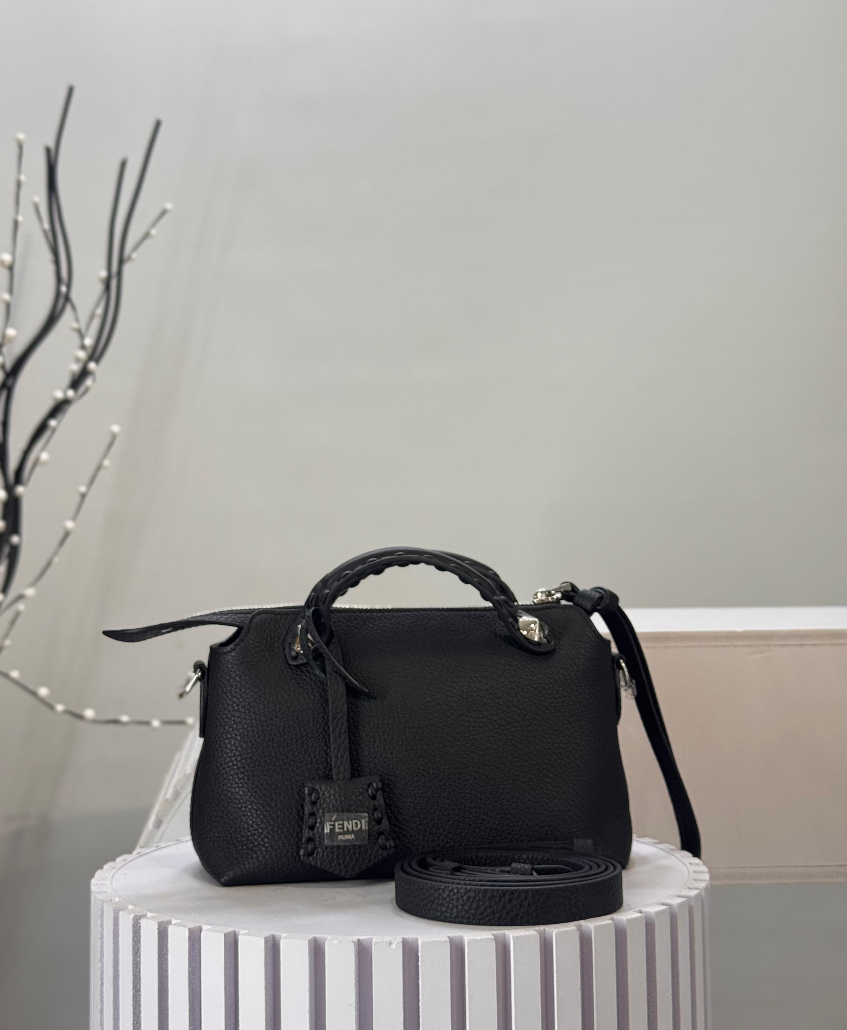 Fendi By The Way Selleria 20cm