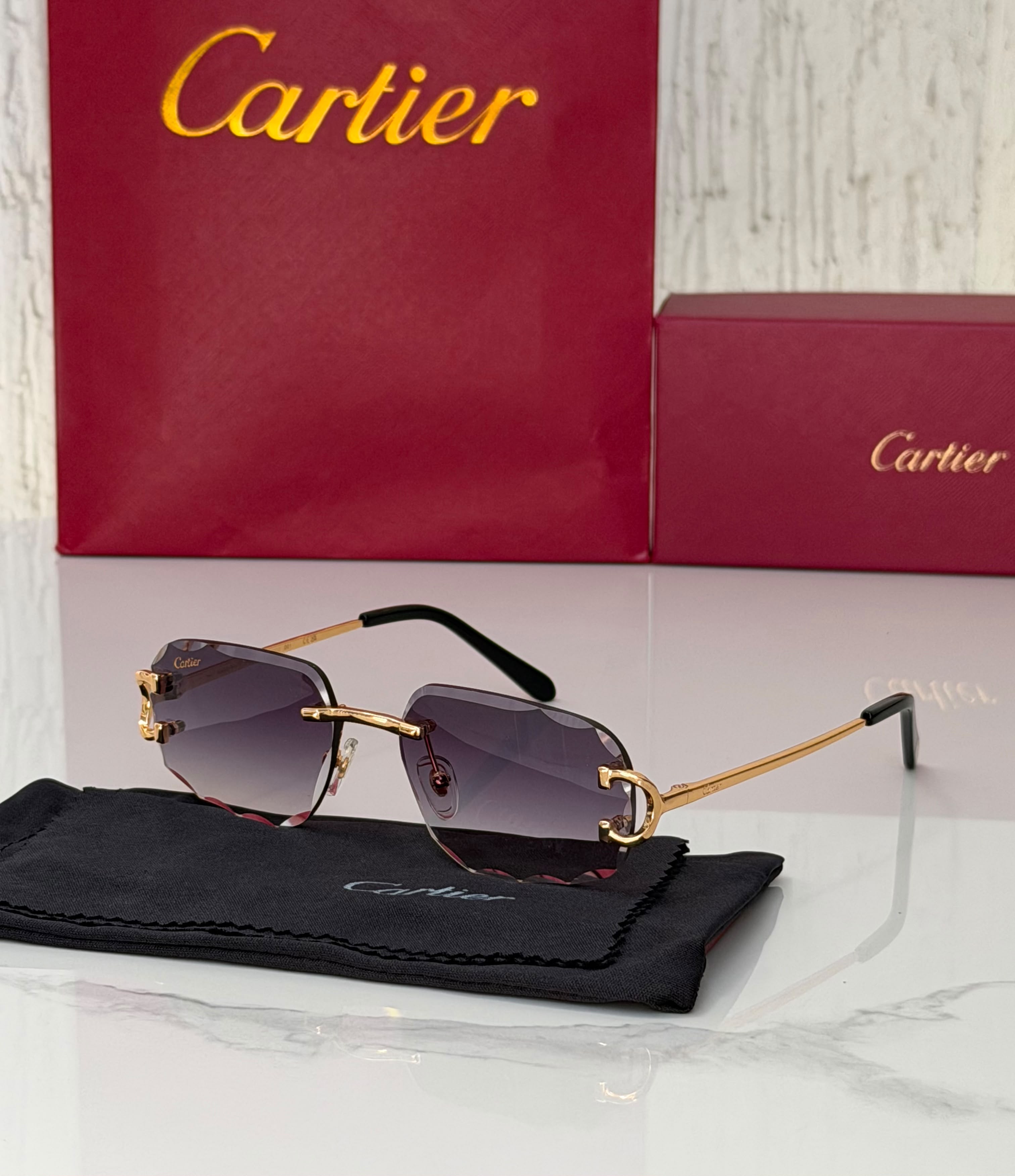 Cartier Elongated C De Motif