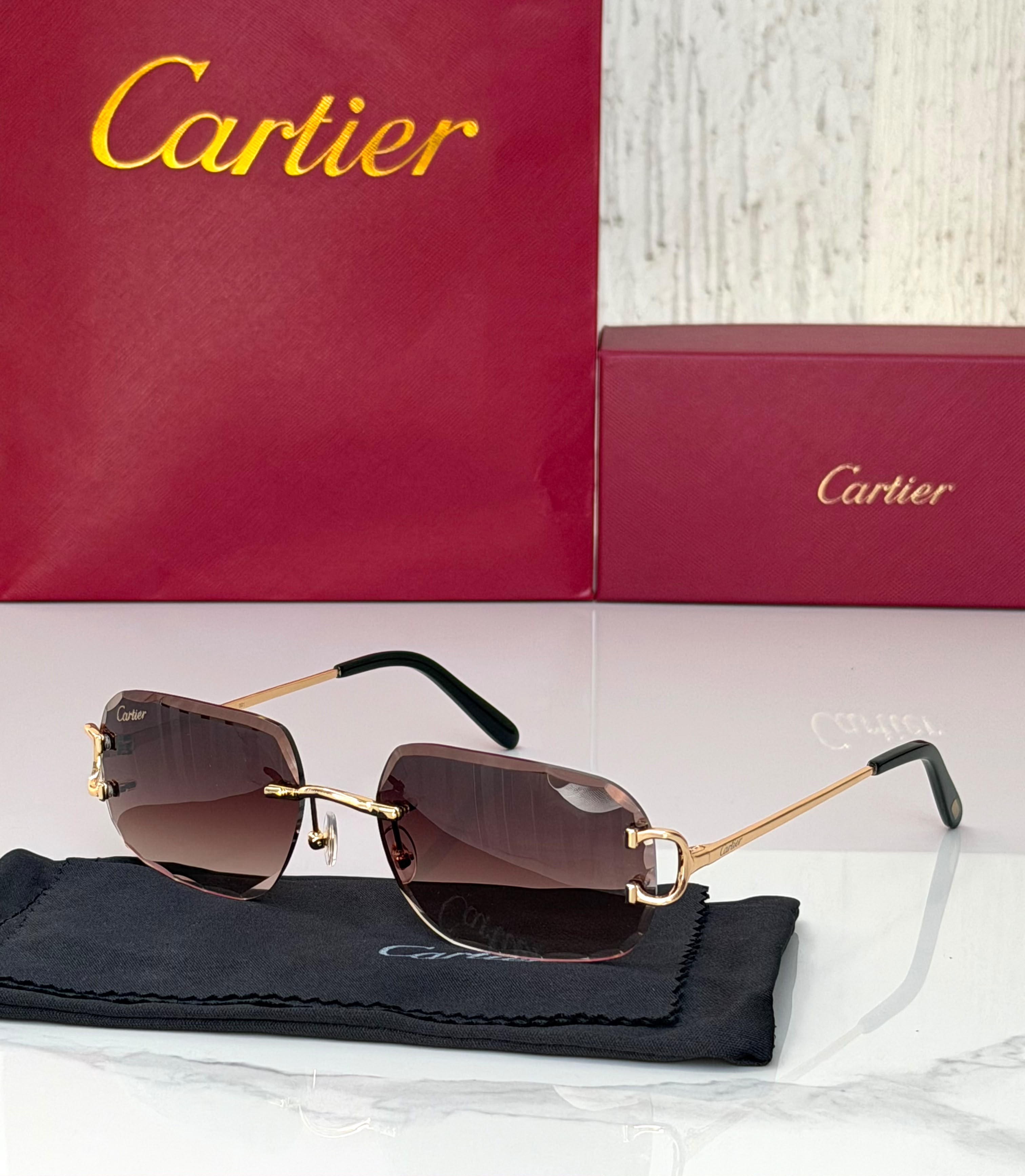 Cartier Elongated C De Motif