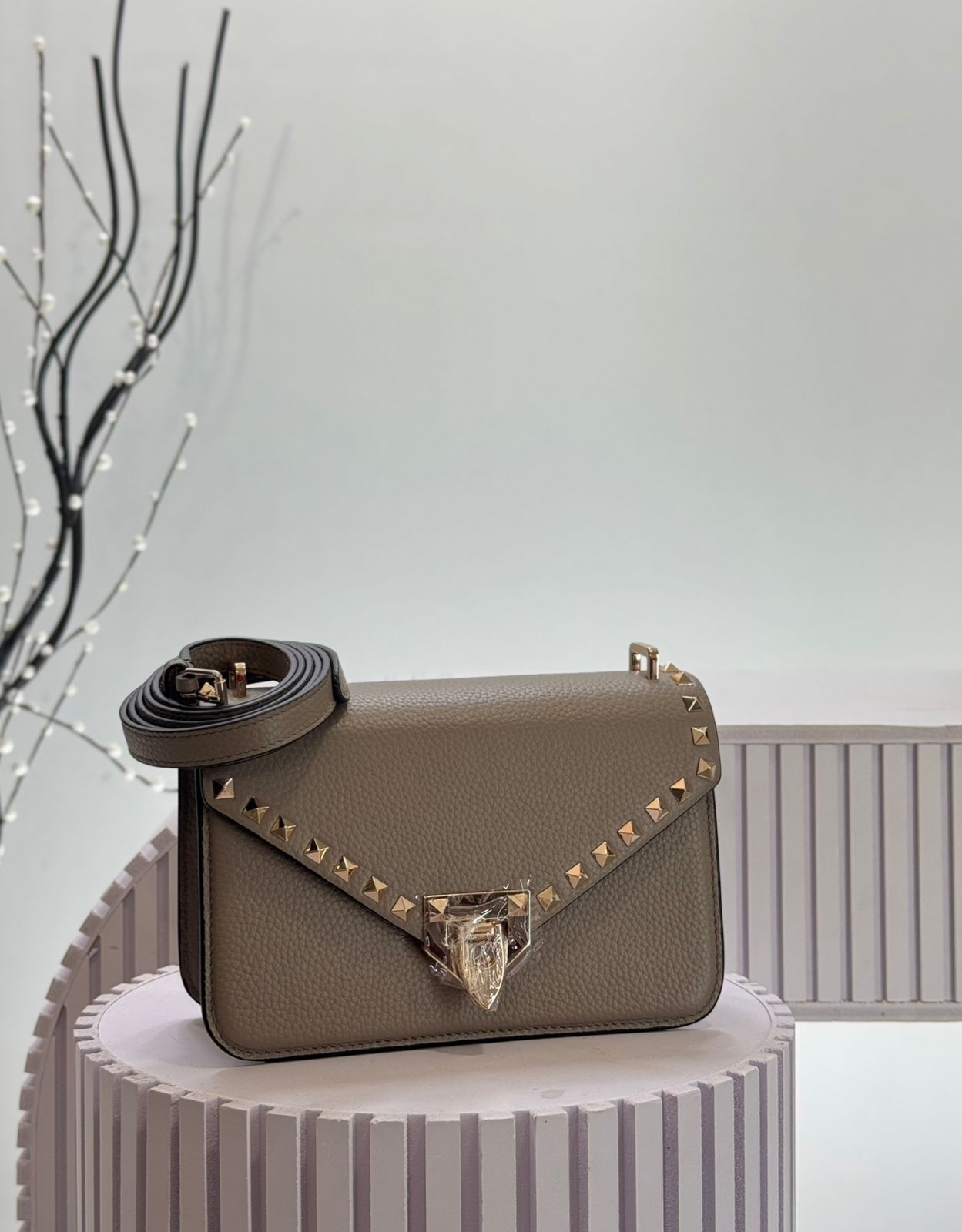 Valentino Garavani Rockstud Grainy Calfskin