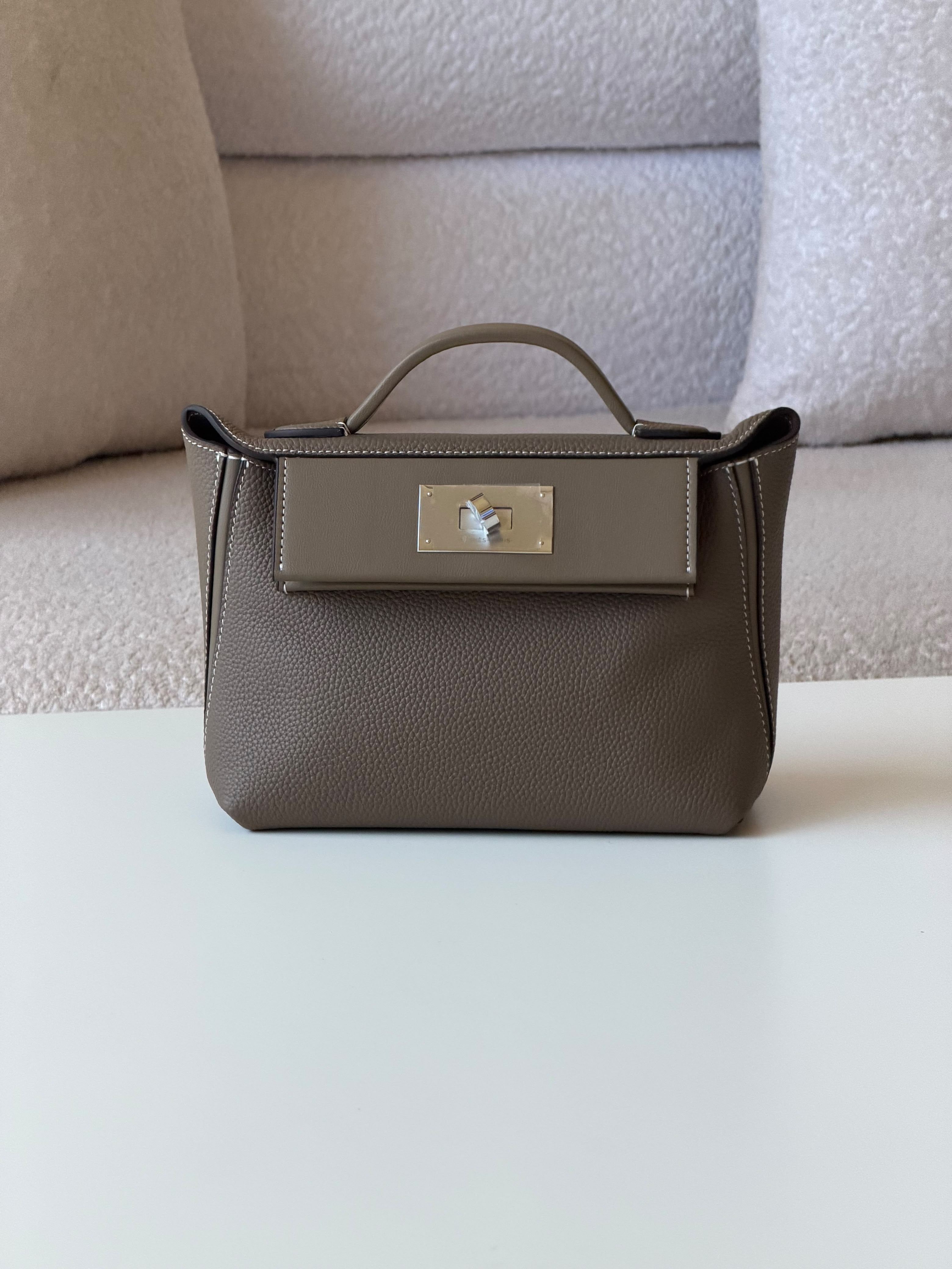 Hermes 2424 22cm