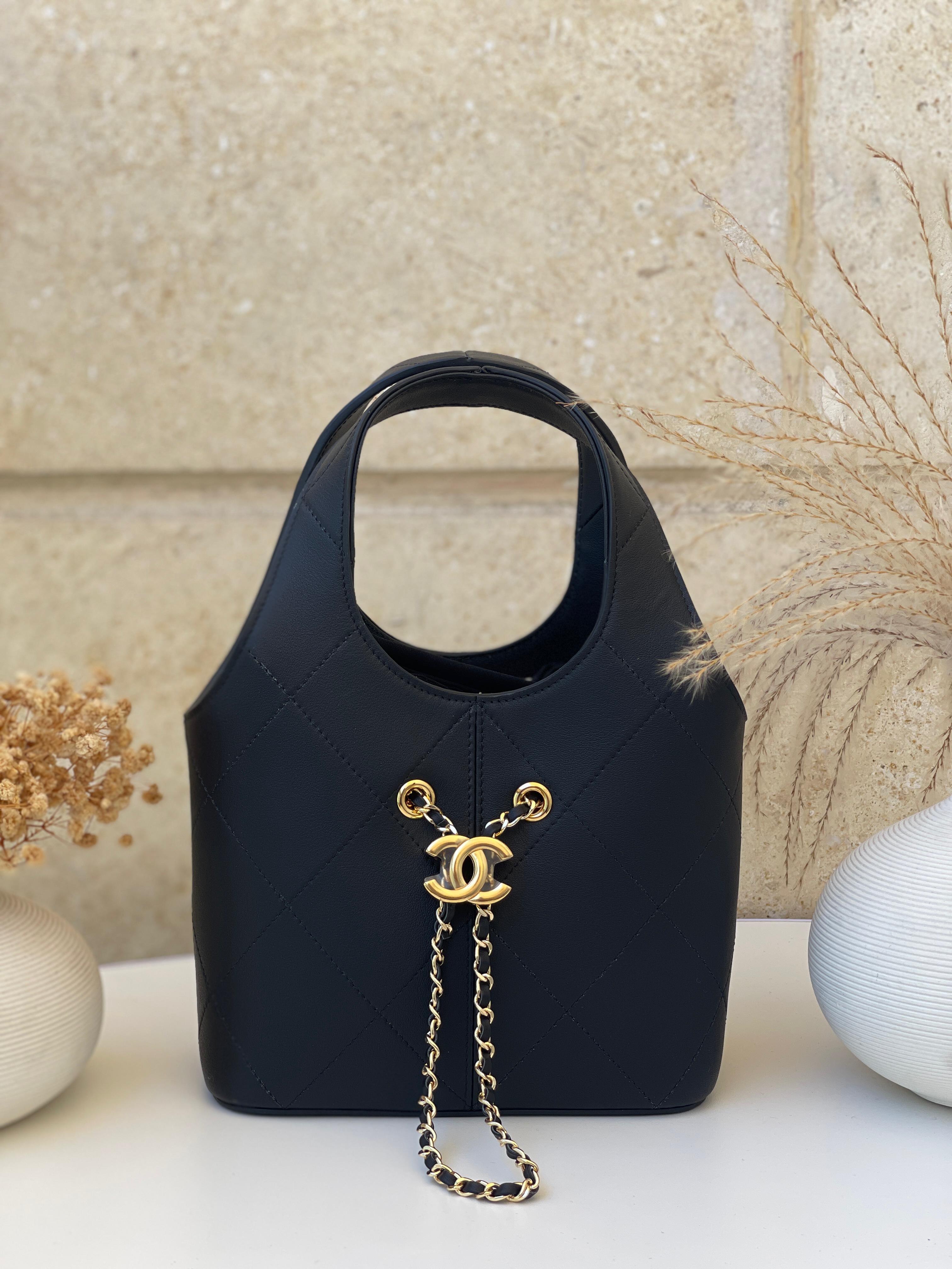 Chanel Small Tote 18cm