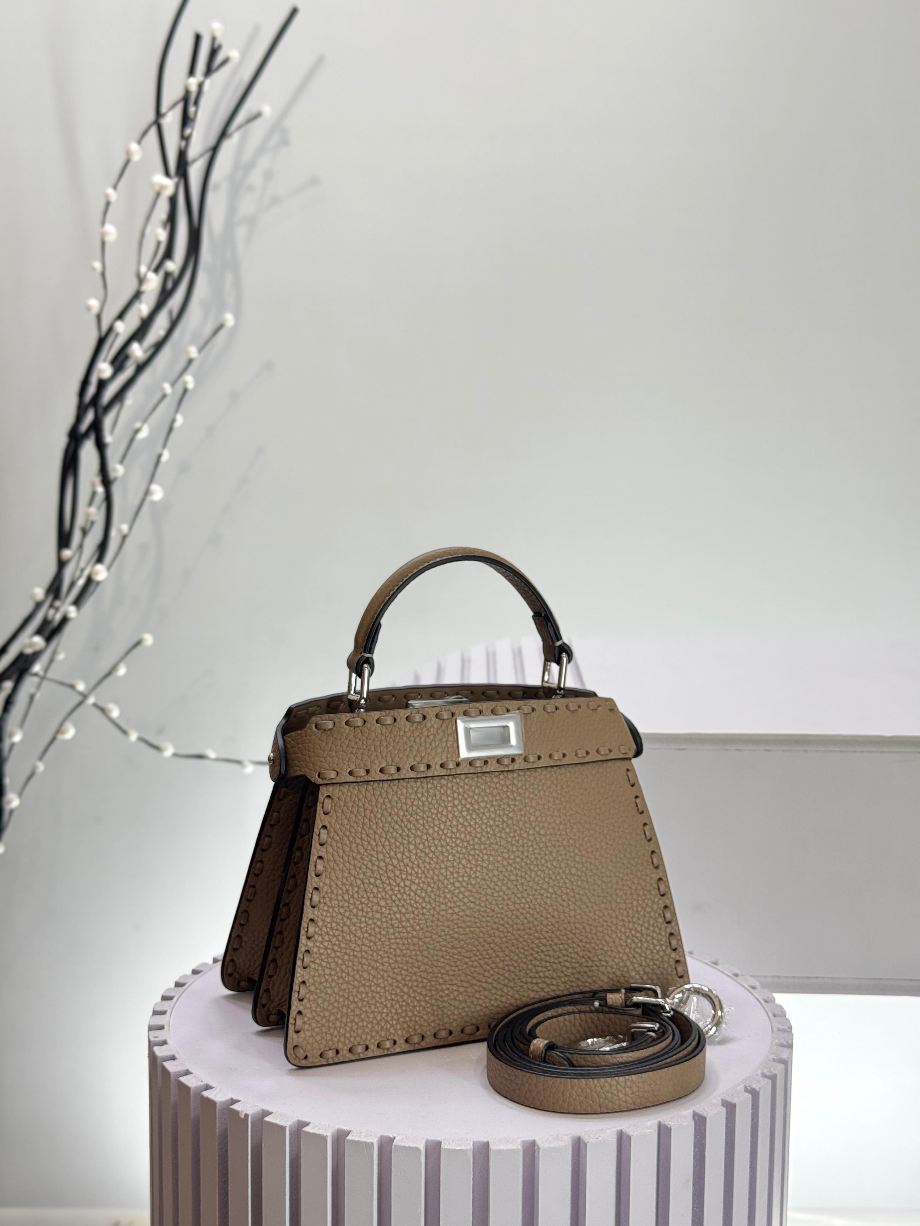 Fendi Peekaboo ISeeU Small Bag