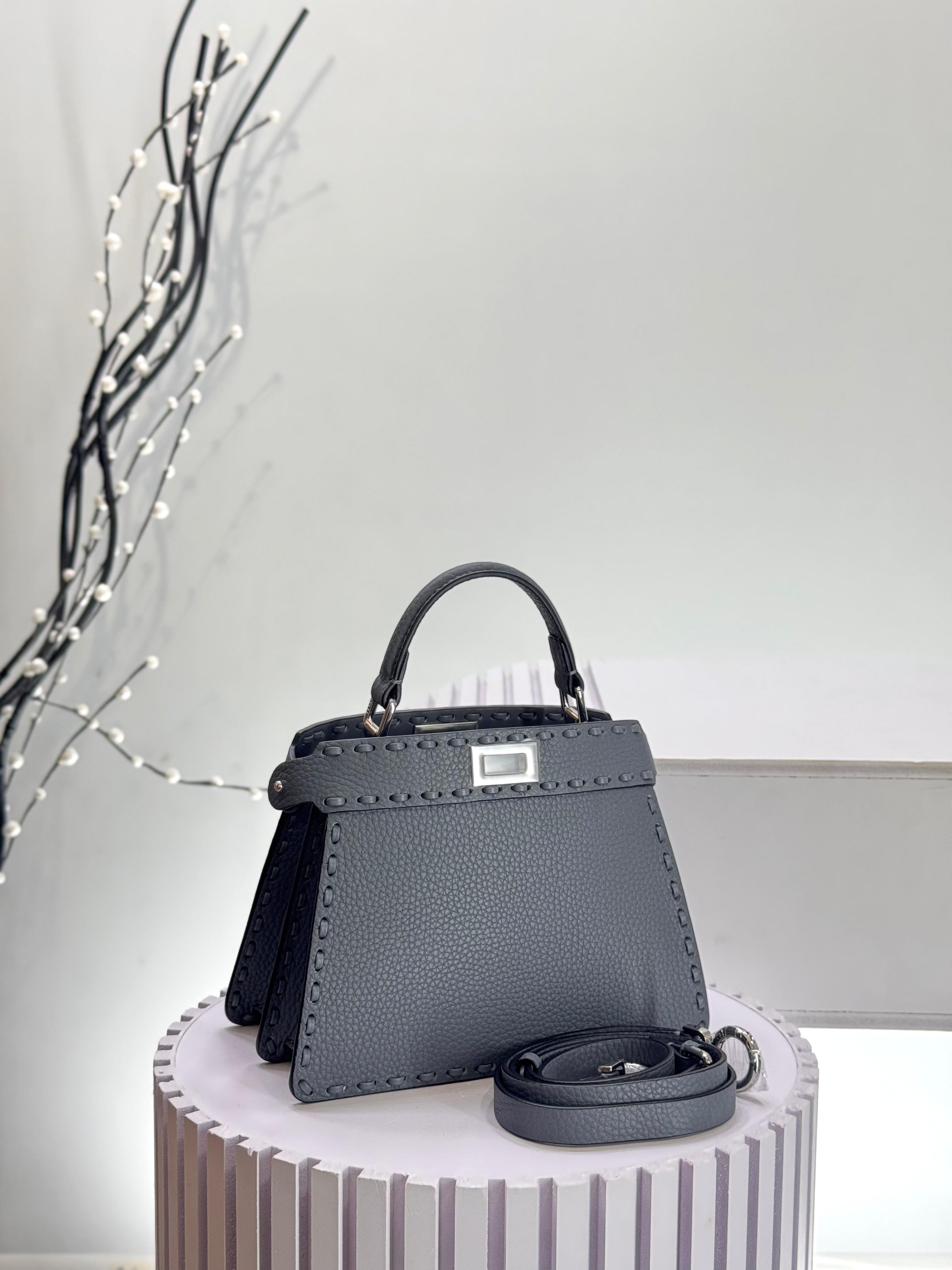 Fendi Peekaboo ISeeU Small Bag