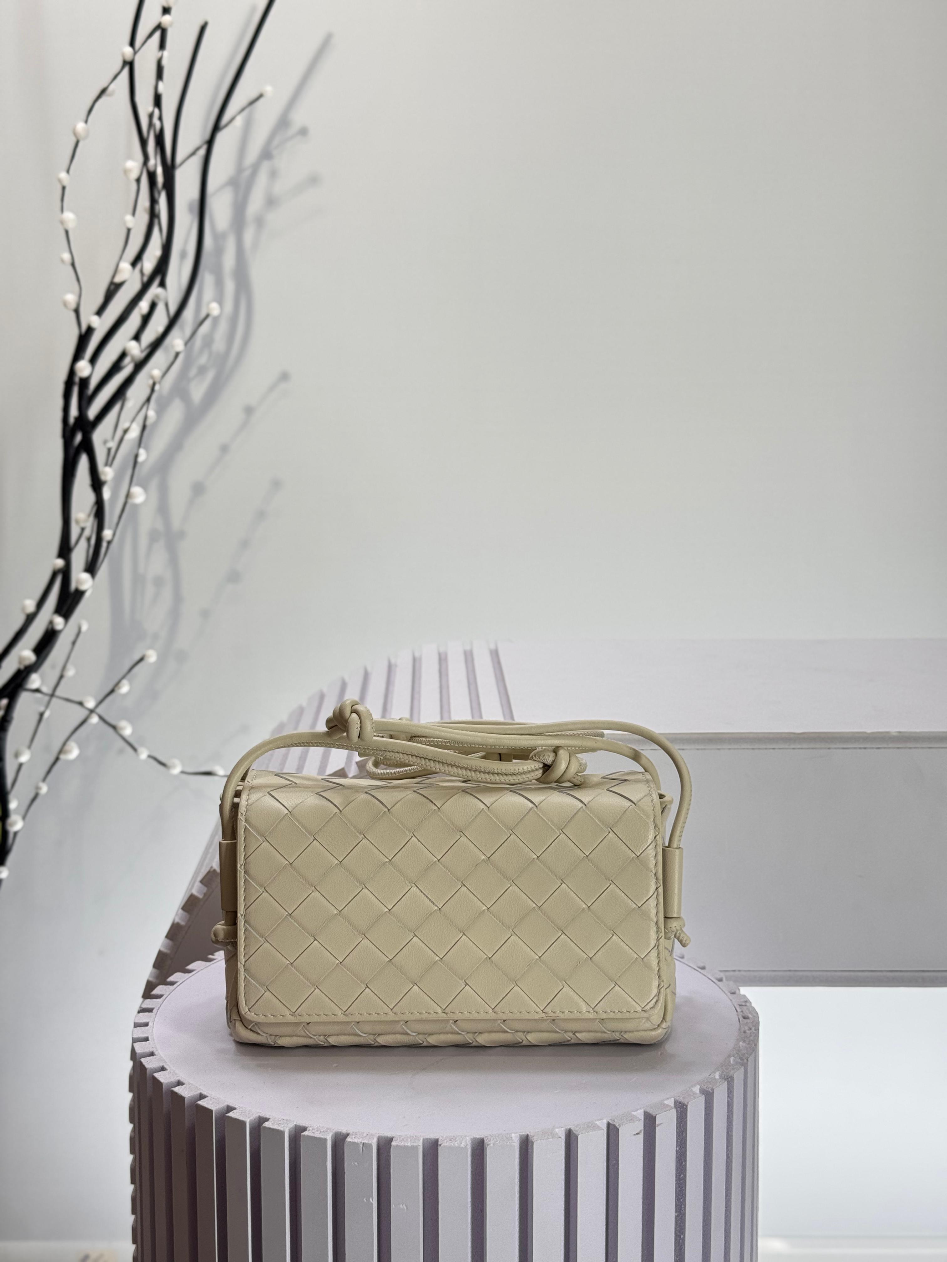 Bottega Veneta Notturno Crossbody Bag