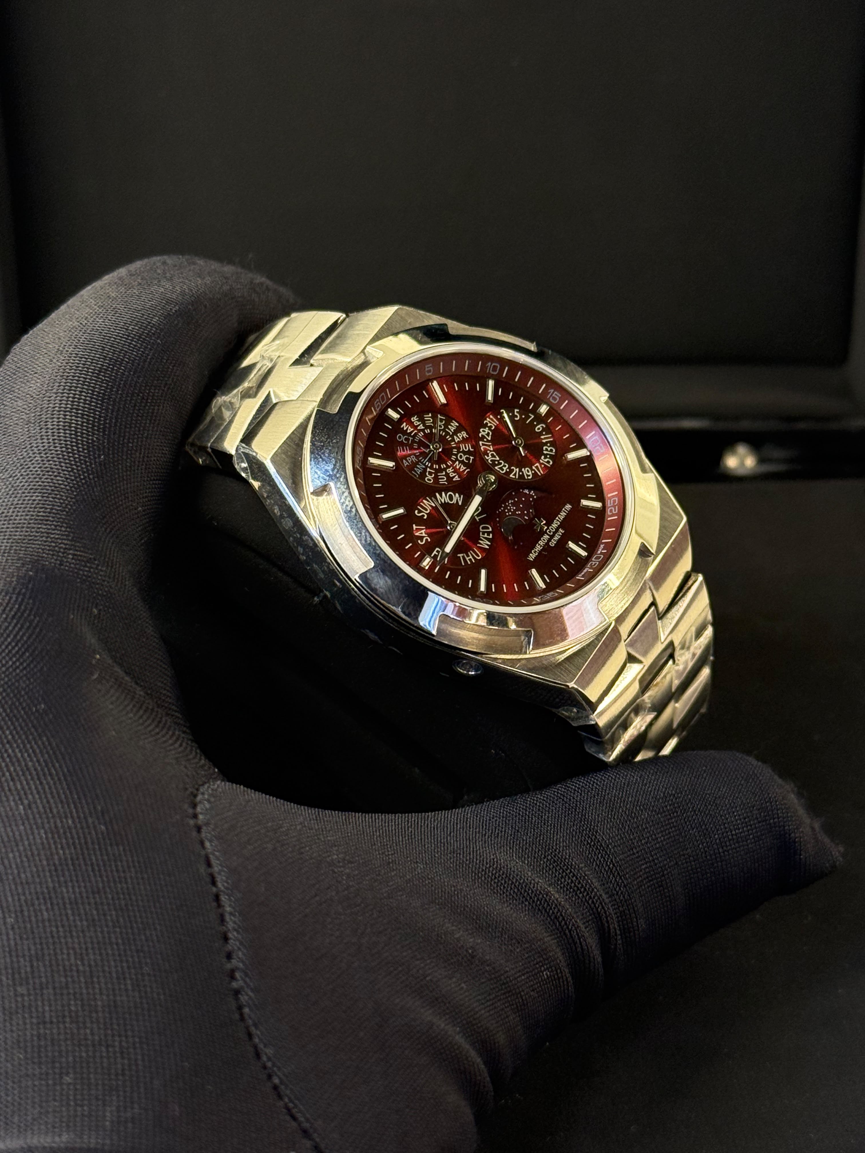 Vacheron Constantin Overseas
