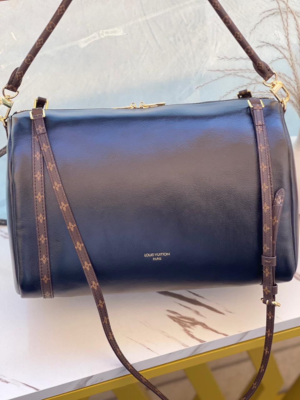 Louis Vuitton Express MM 35cm