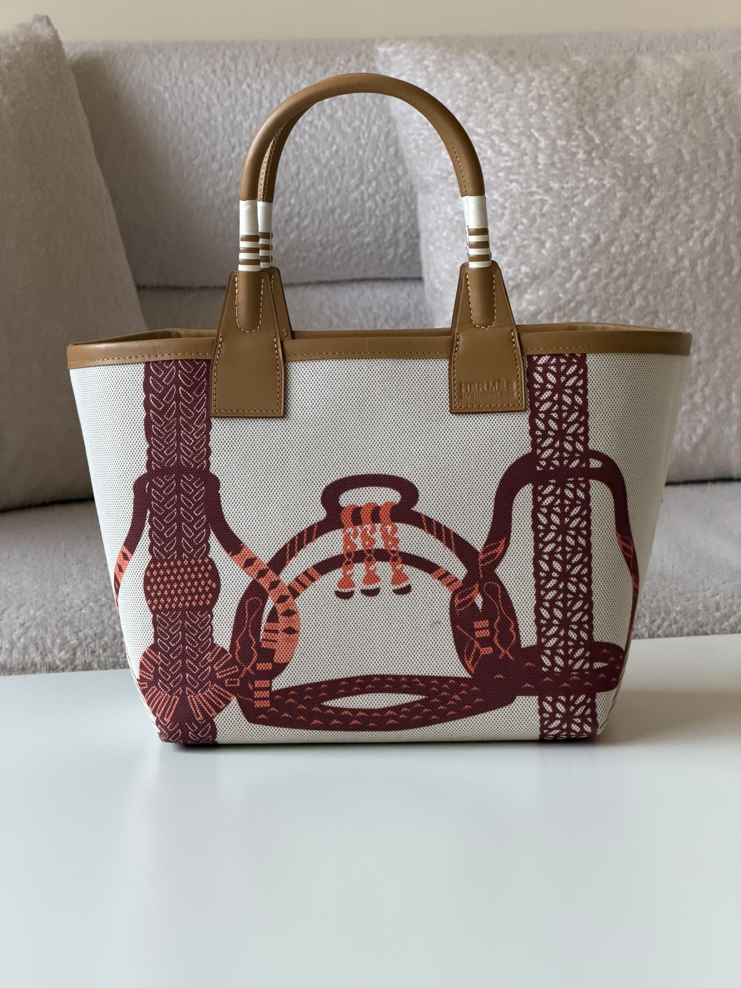 Hermes Steeple 25cm