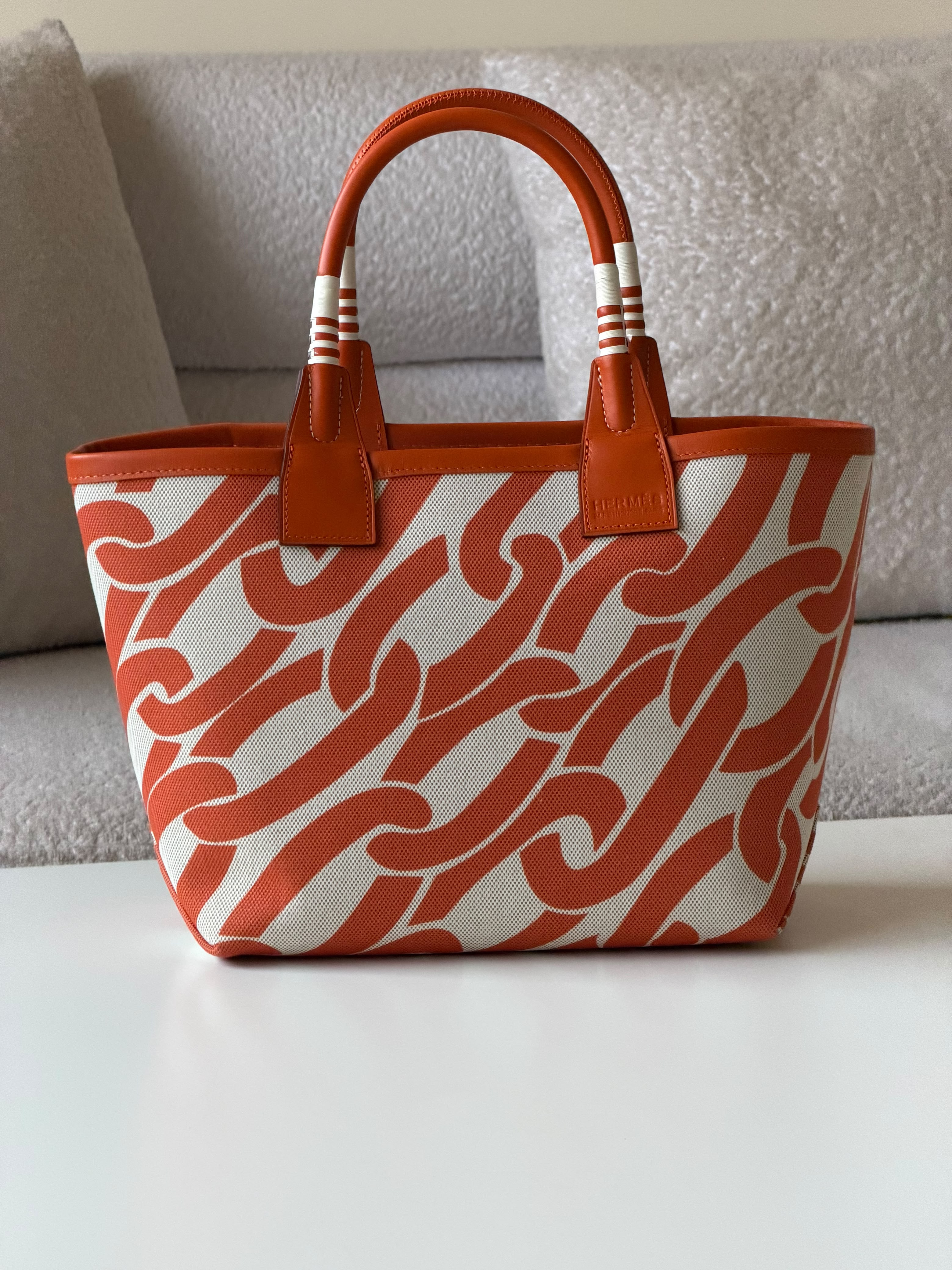 Hermes Steeple 25cm