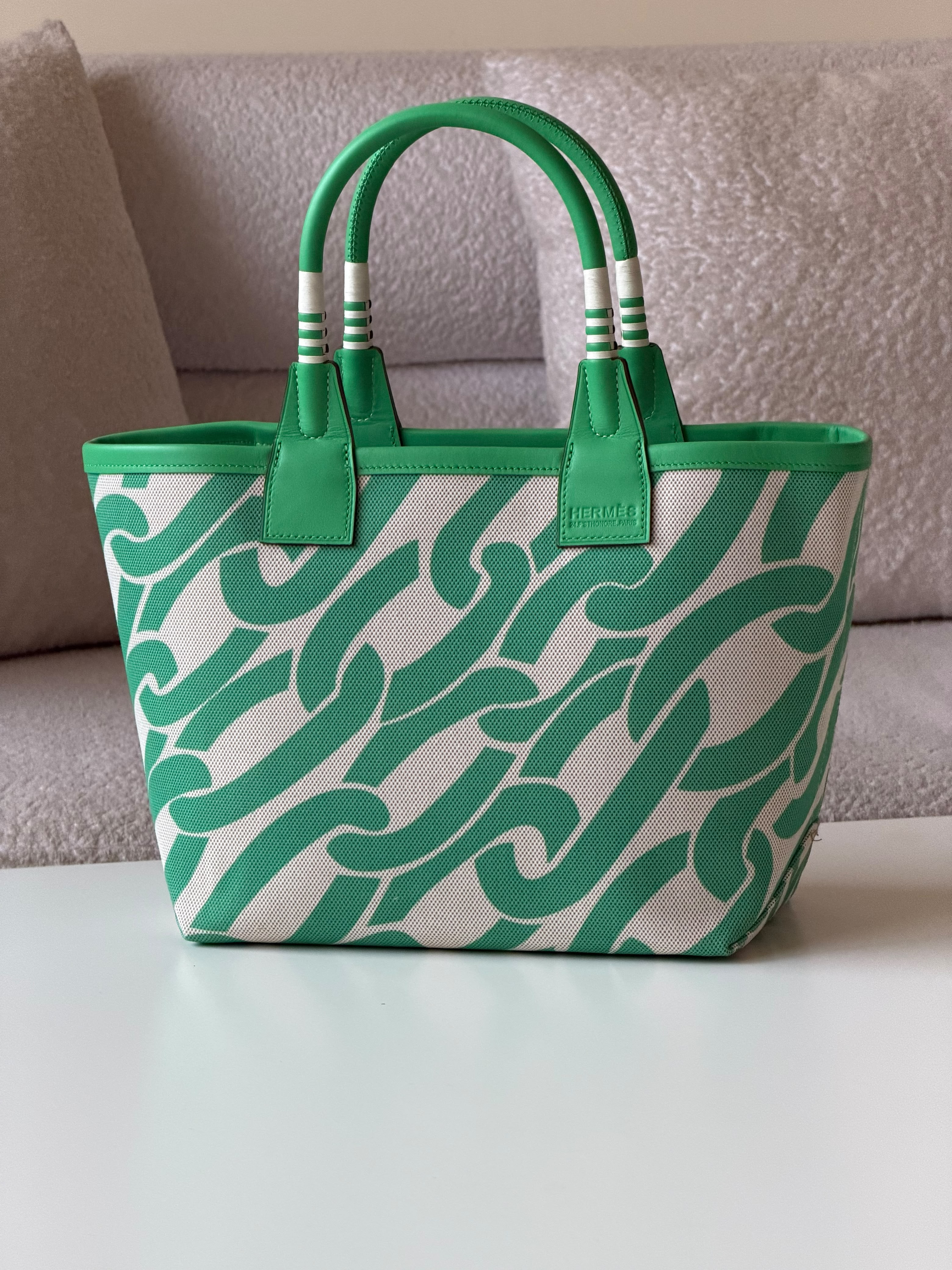 Hermes Steeple 25cm