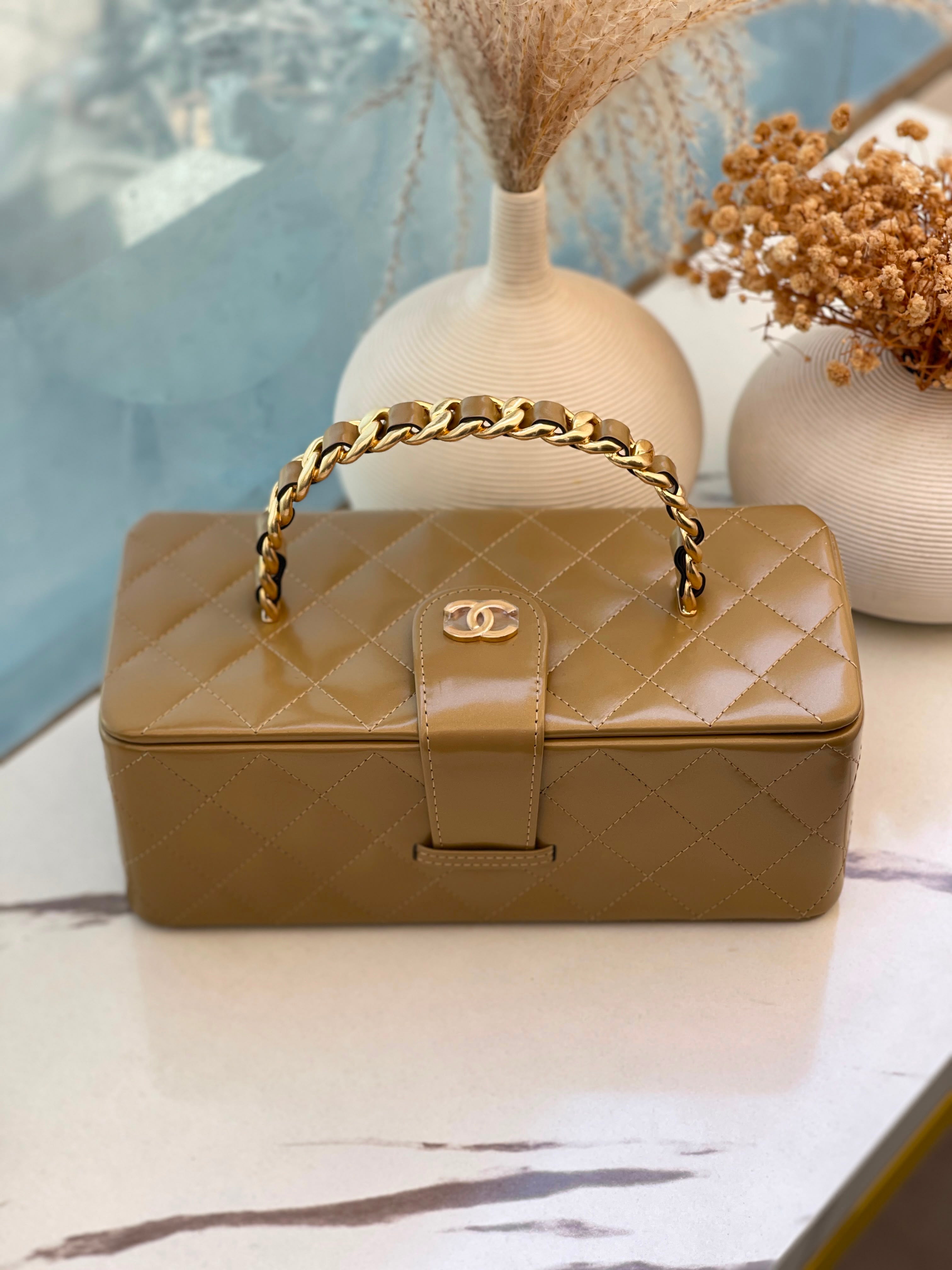 Chanel Long Vanity