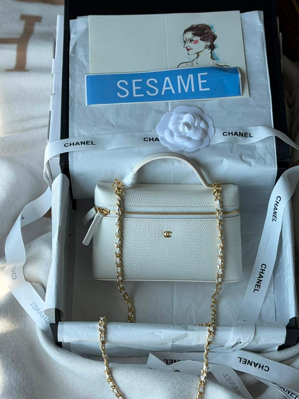 Chanel Top Handle Vanity Case With Chain 19cm