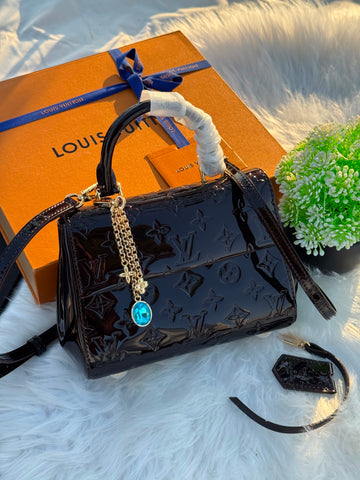 Louis Vuitton Cluny MIni 20cm