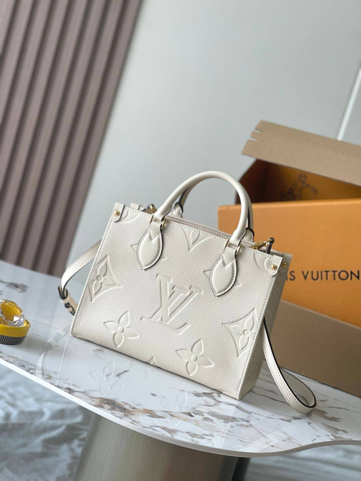 Louis vuitton On-The-Go 25cm